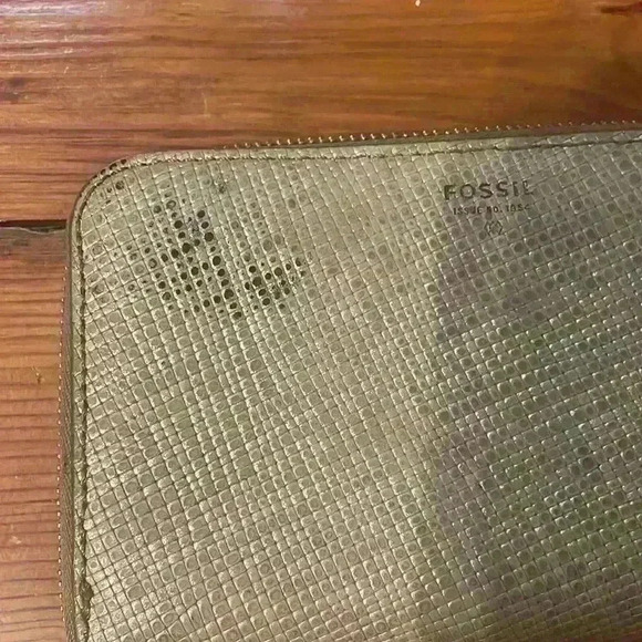 Fossil gold wallet wristlet cowhide leather - Picture 2 of 9